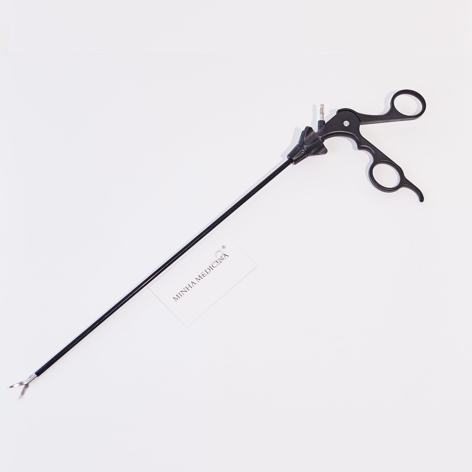 Tesoura Curva Laparoscópica para Treinamento em Simuladores de Vídeo Cirurgia - Minha Medicina